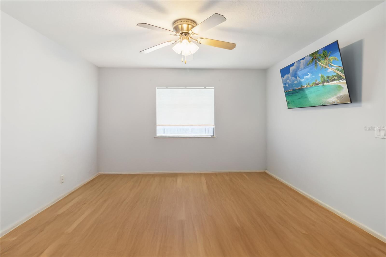 Image 18 of 37 For 1111 High Vista Drive