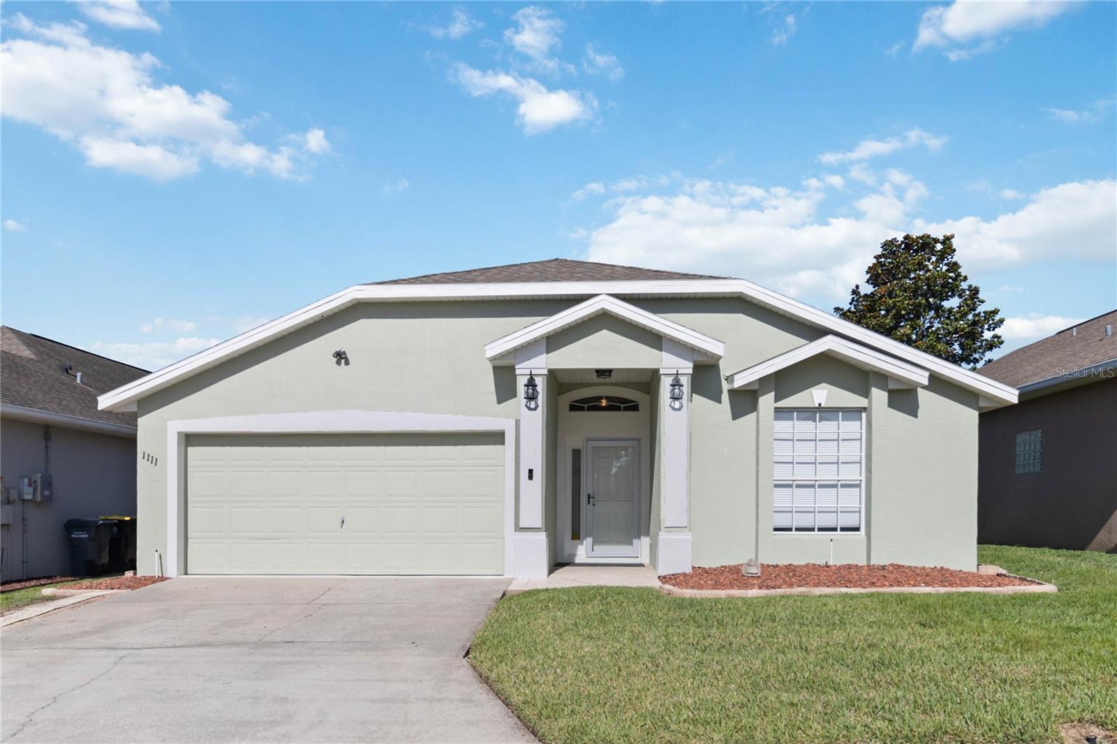 Image 2 of 37 For 1111 High Vista Drive