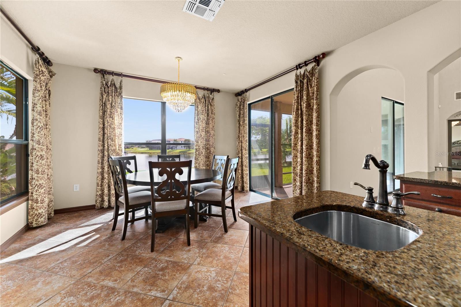 Image 18 of 100 For 3041 Boating Boulevard