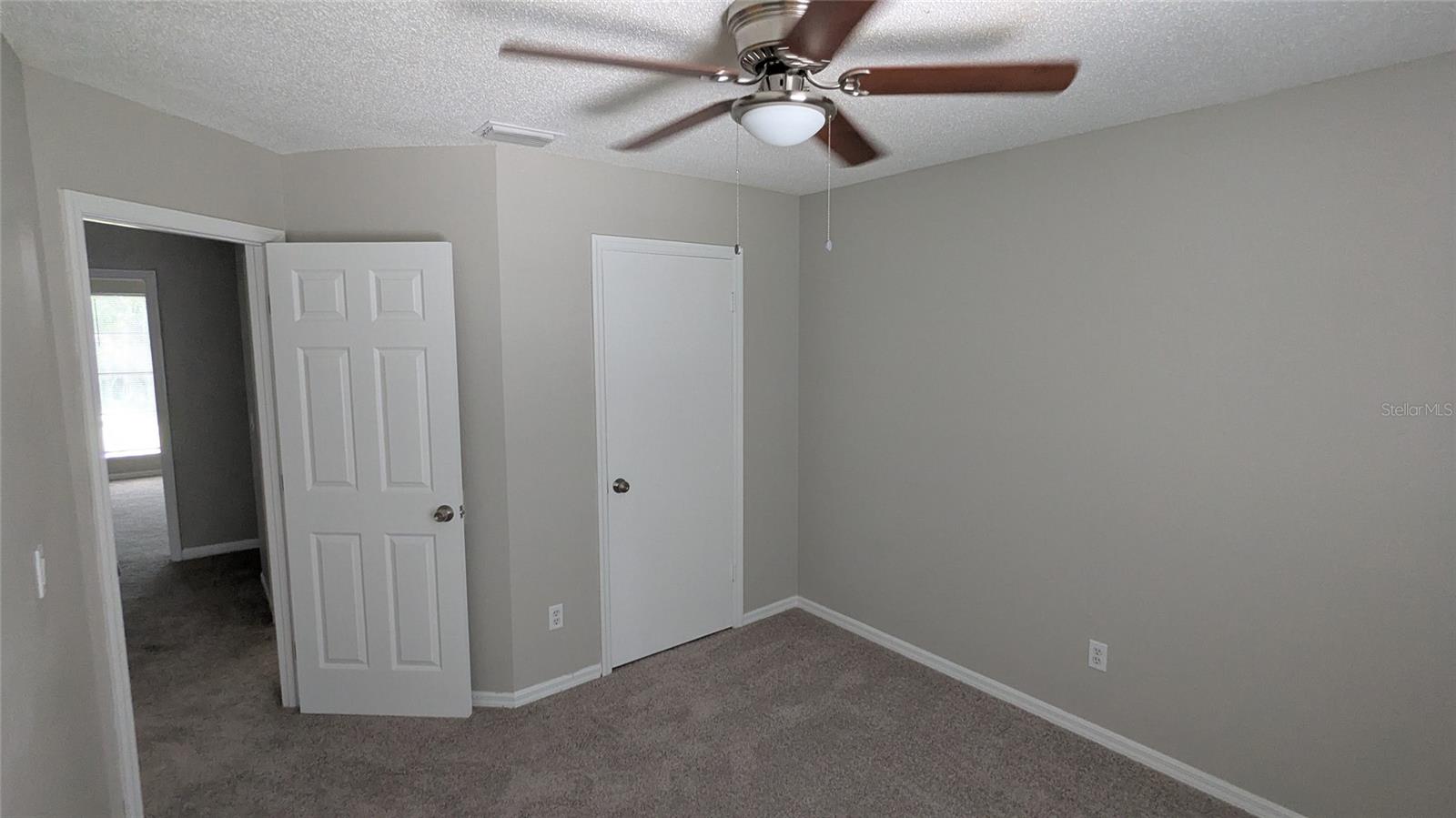 Image 19 of 28 For 609 Whittingham Place