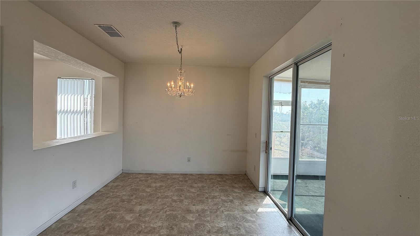 Image 12 of 28 For 4525 Settlement Circle