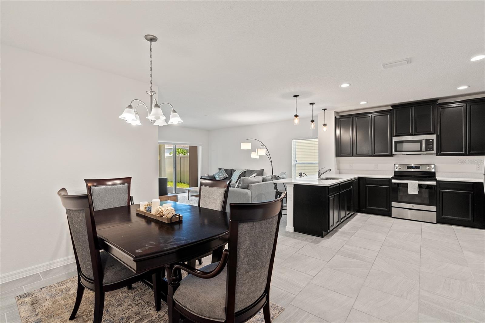 Image 4 of 39 For 9356 St Therese Street