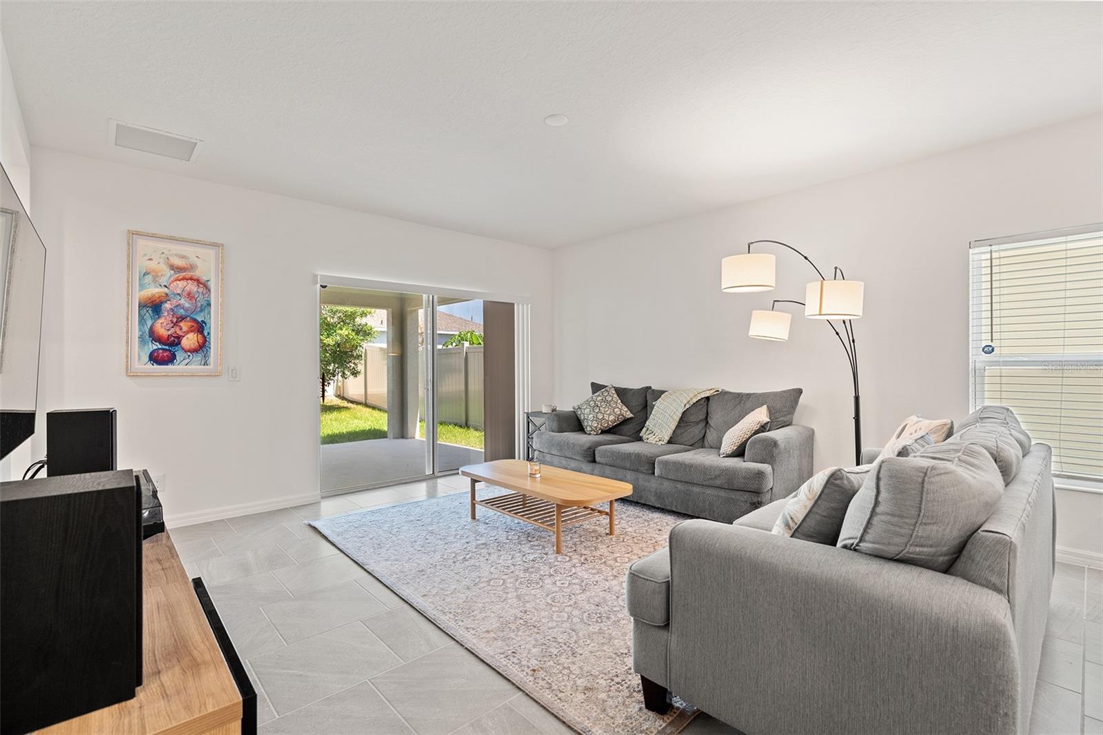 Image 9 of 39 For 9356 St Therese Street