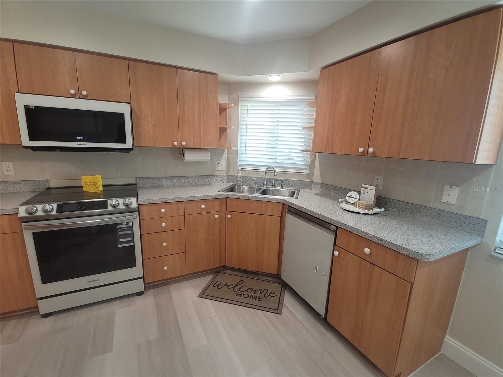 Image 6 of 18 For 2332 Turpin Drive