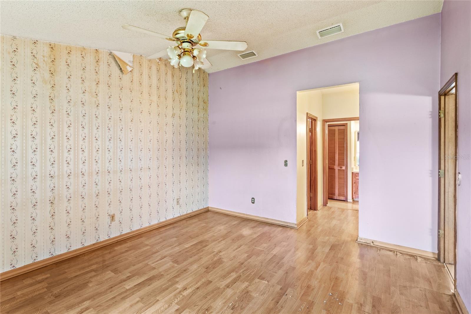 Image 18 of 41 For 2409 Pinyon Court