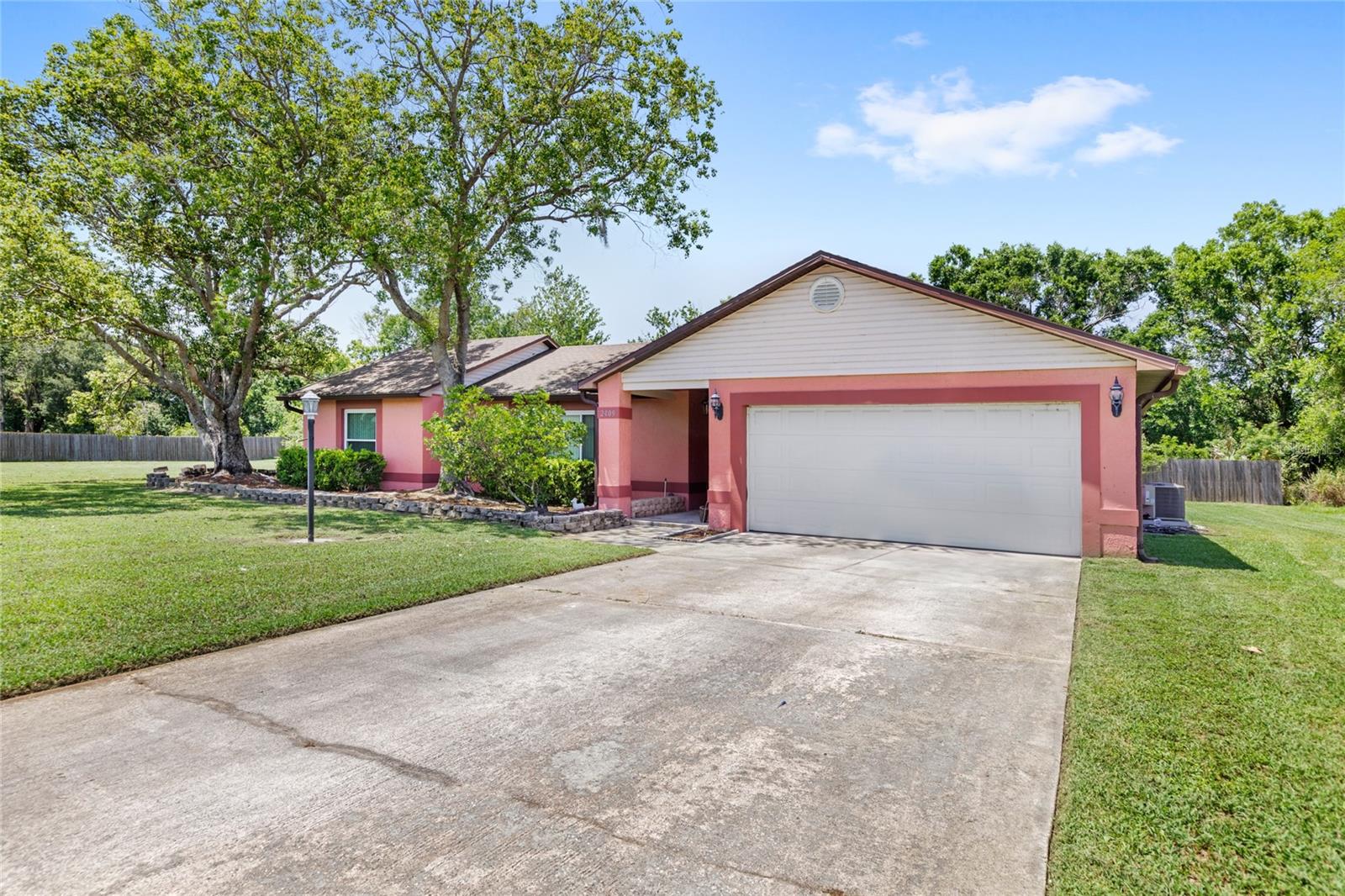 Image 2 of 41 For 2409 Pinyon Court
