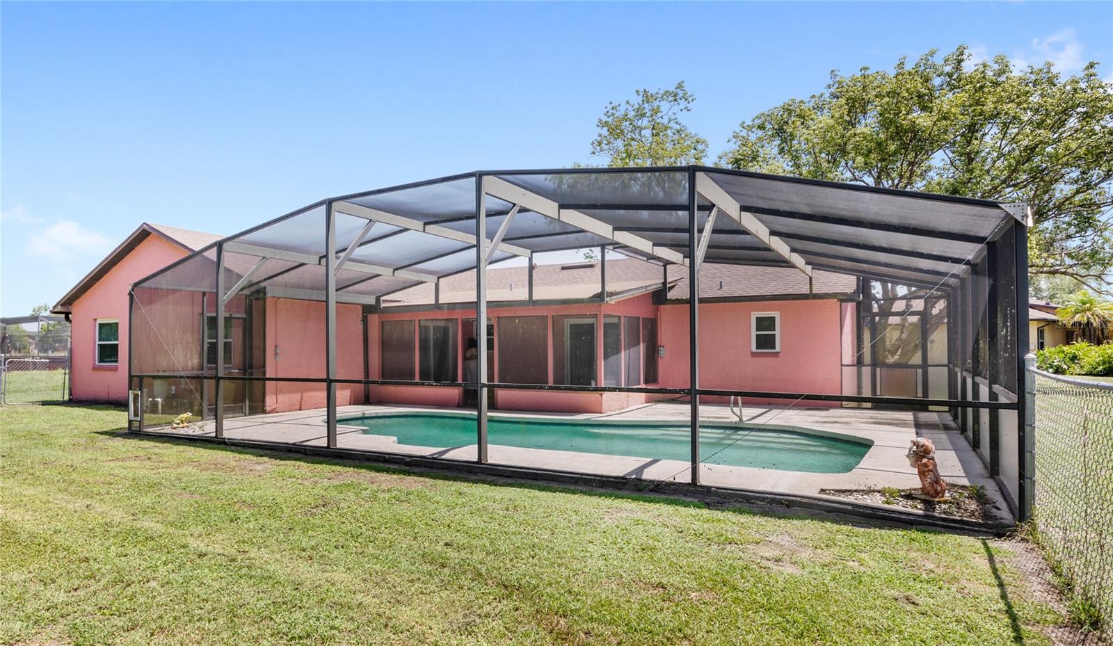 Image 34 of 41 For 2409 Pinyon Court