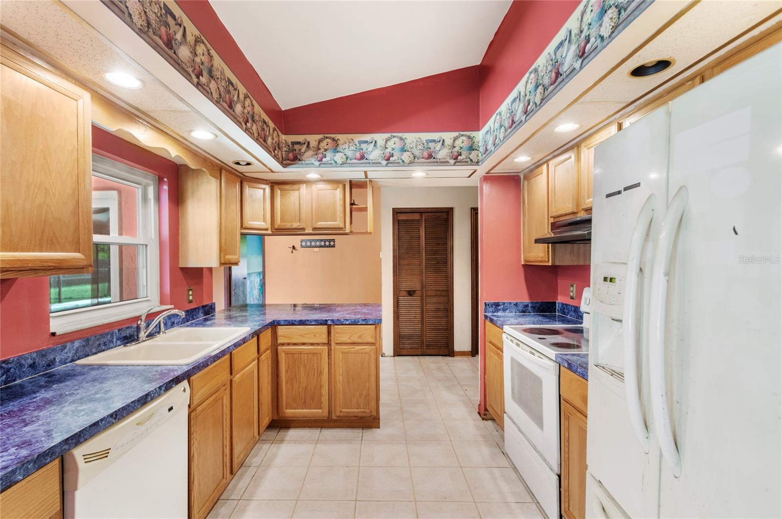 Image 6 of 41 For 2409 Pinyon Court