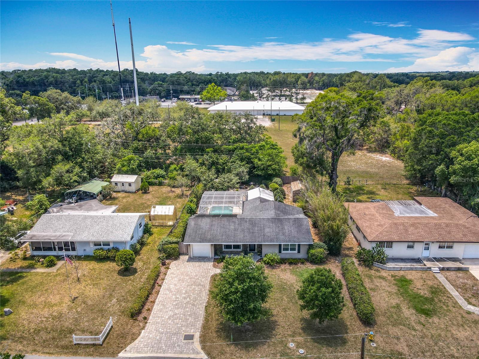 Image 3 of 61 For 2550 Meadowview Lane