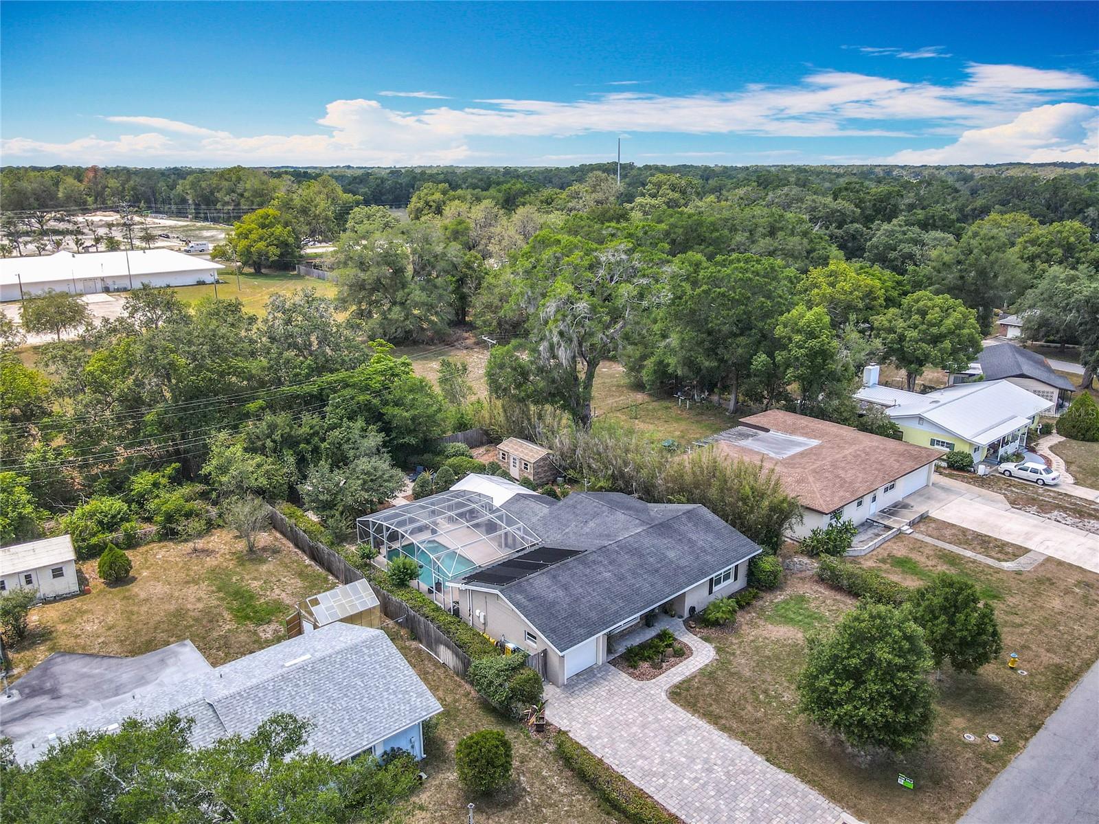 Image 4 of 61 For 2550 Meadowview Lane