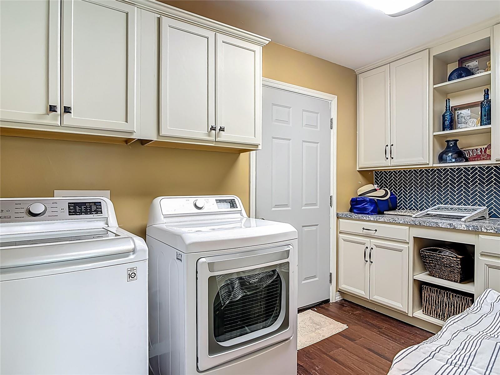Image 43 of 61 For 2550 Meadowview Lane
