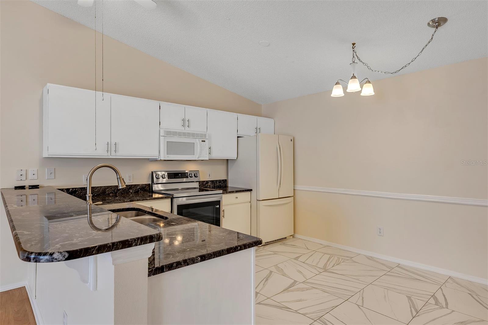 Image 10 of 24 For 2714 Moncayo Avenue