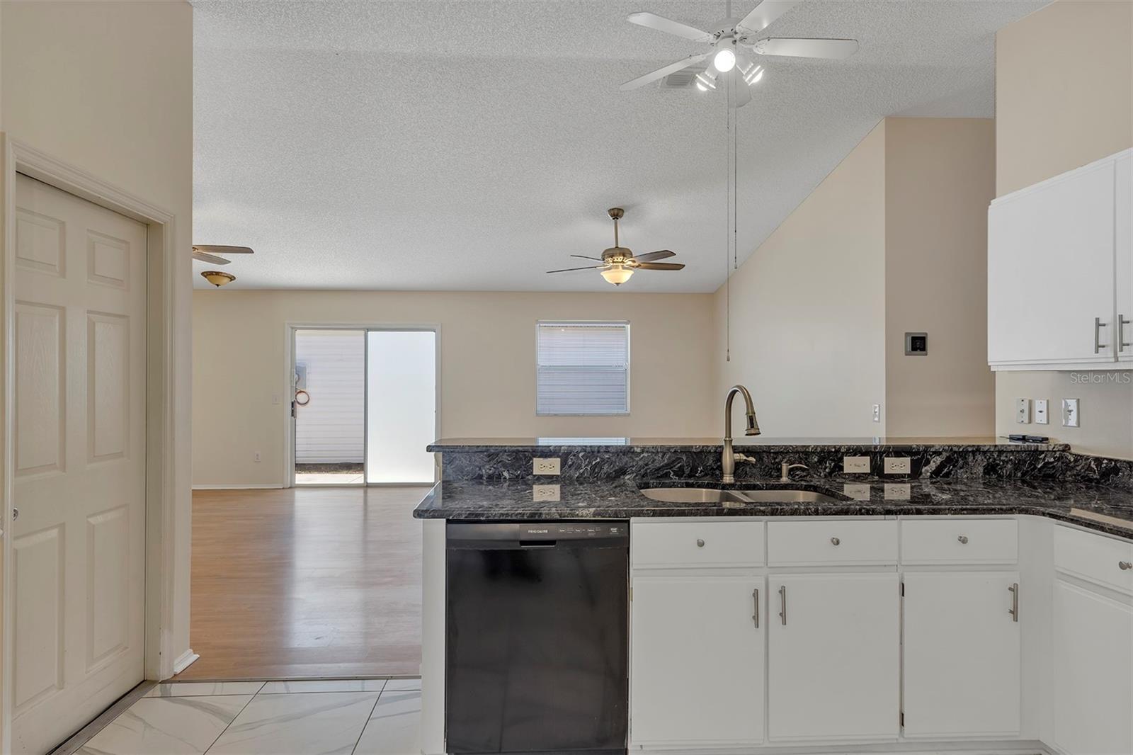 Image 12 of 24 For 2714 Moncayo Avenue