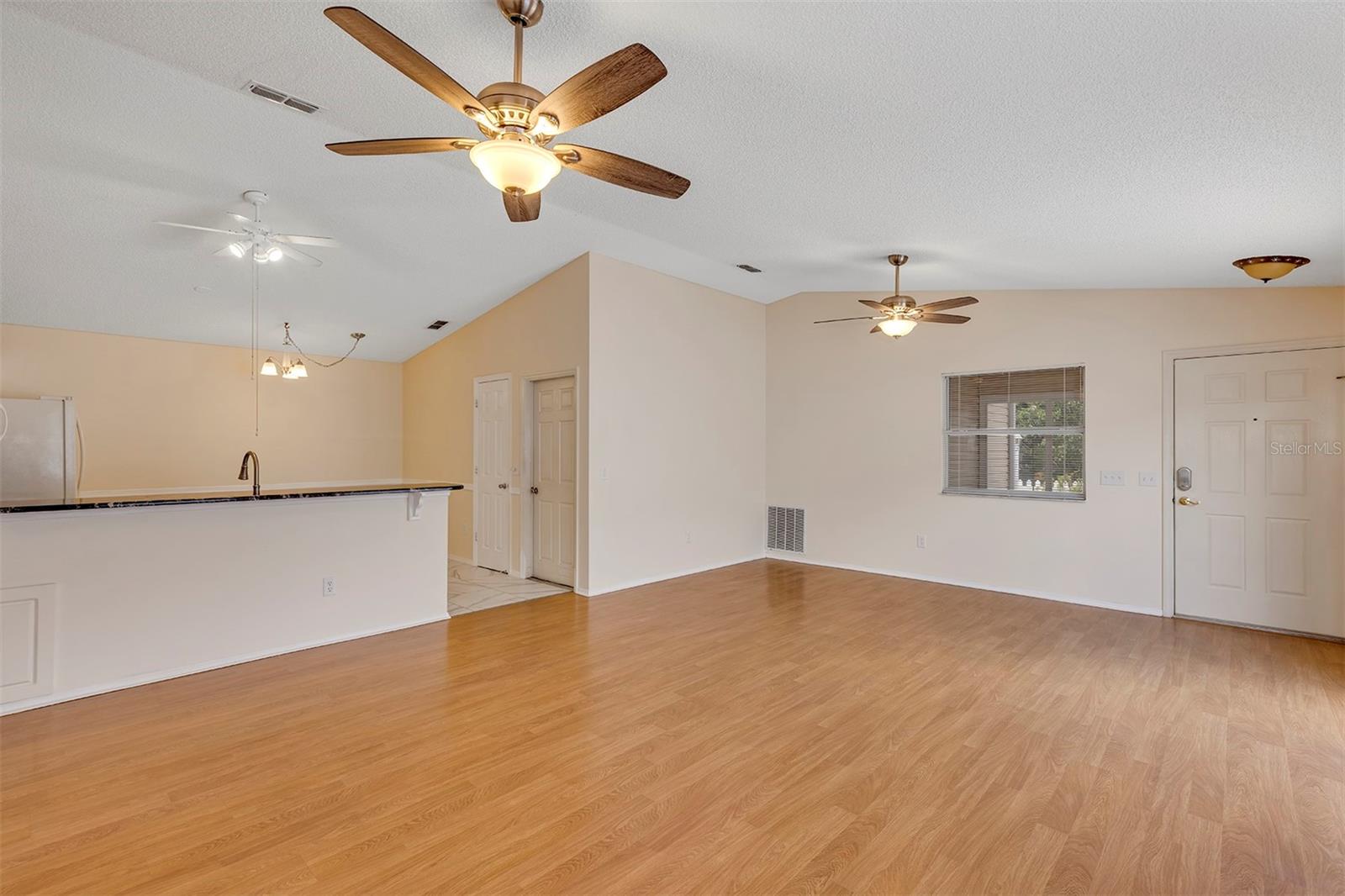 Image 8 of 24 For 2714 Moncayo Avenue
