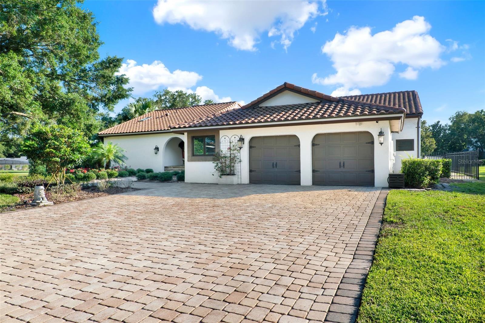 Image 21 of 82 For 6969 Edgeworth Drive