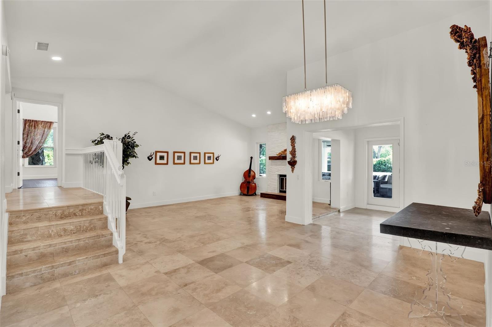 Image 27 of 82 For 6969 Edgeworth Drive
