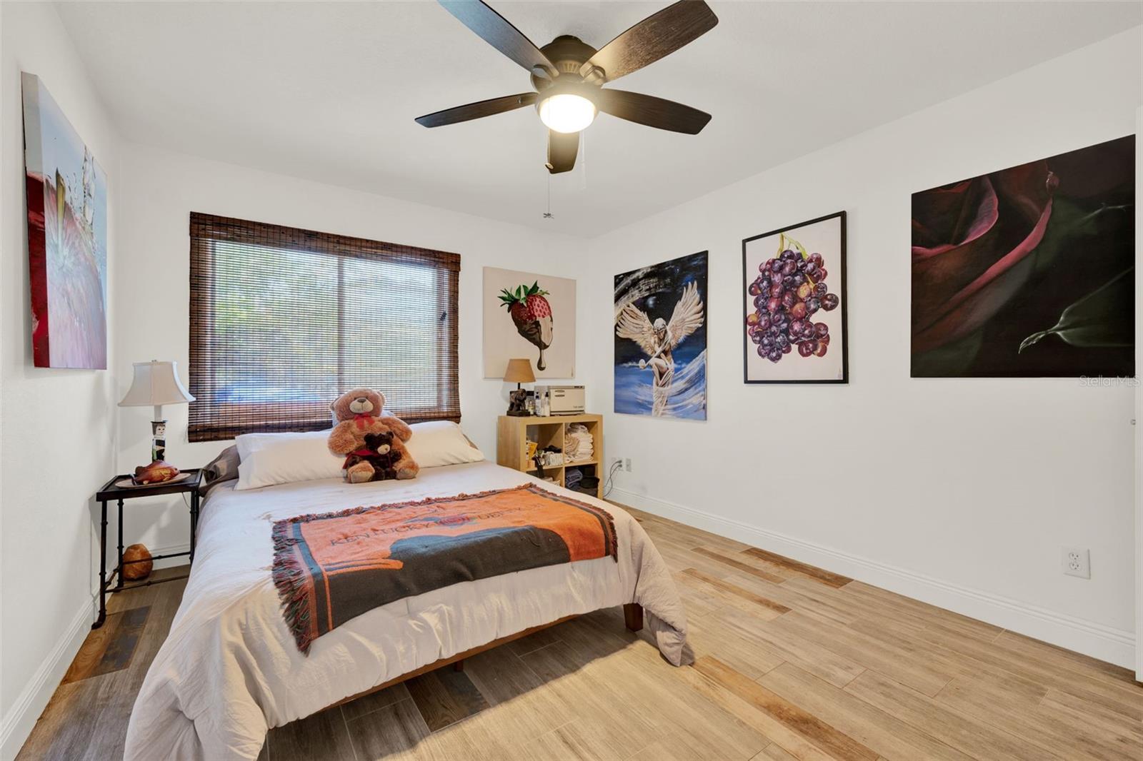 Image 11 of 25 For 8248 Limetree Court