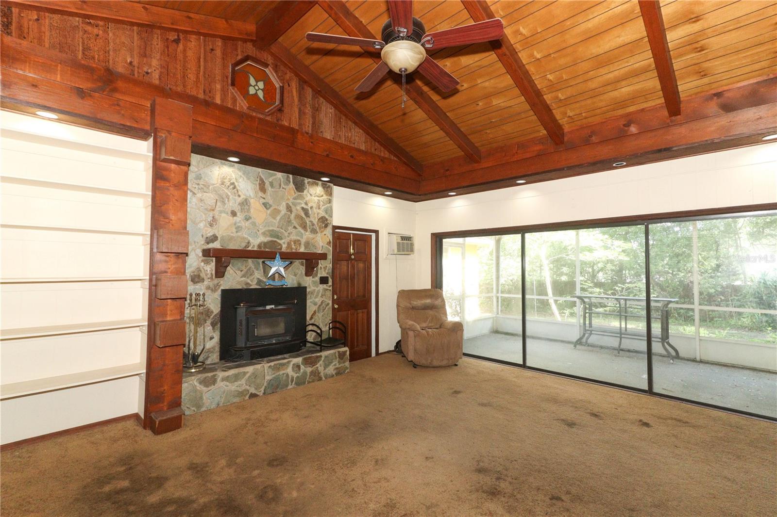 Image 5 of 41 For 317 White Oak Drive