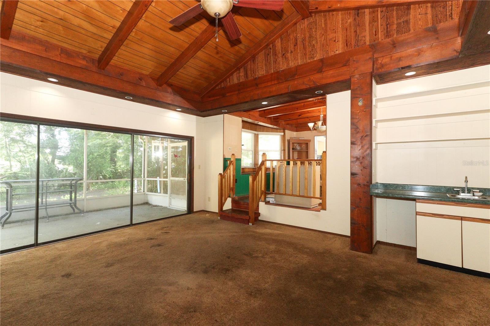 Image 6 of 41 For 317 White Oak Drive