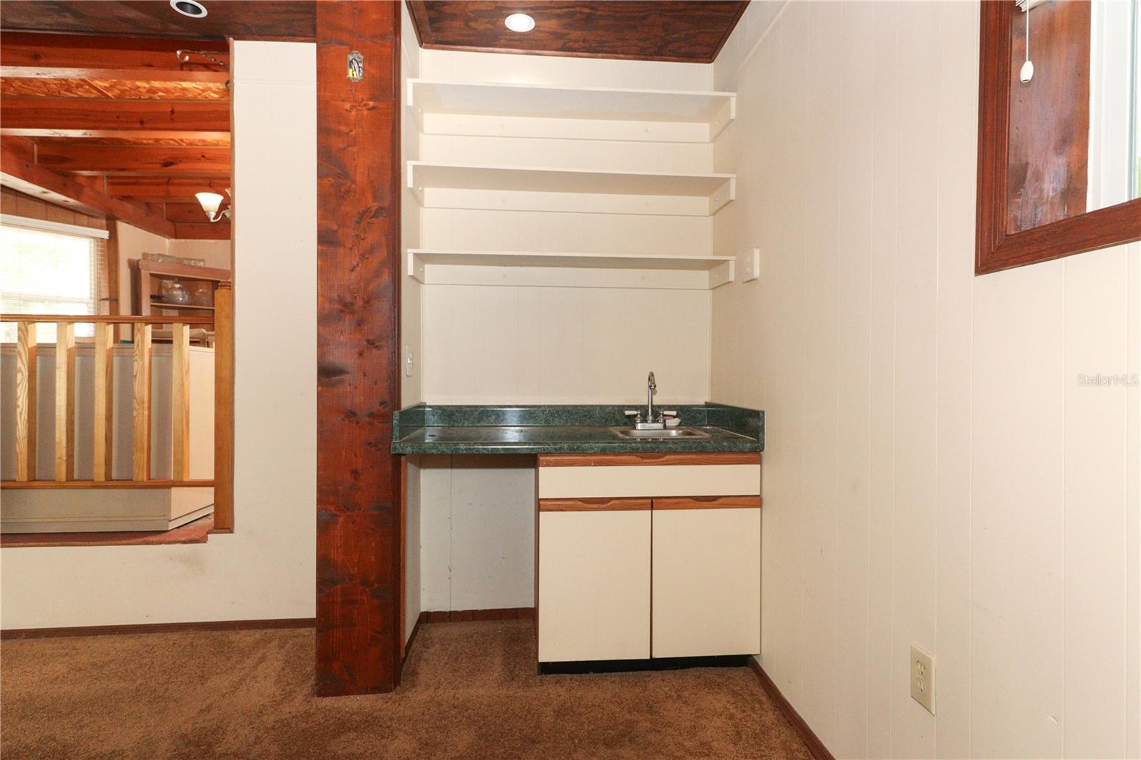 Image 7 of 41 For 317 White Oak Drive