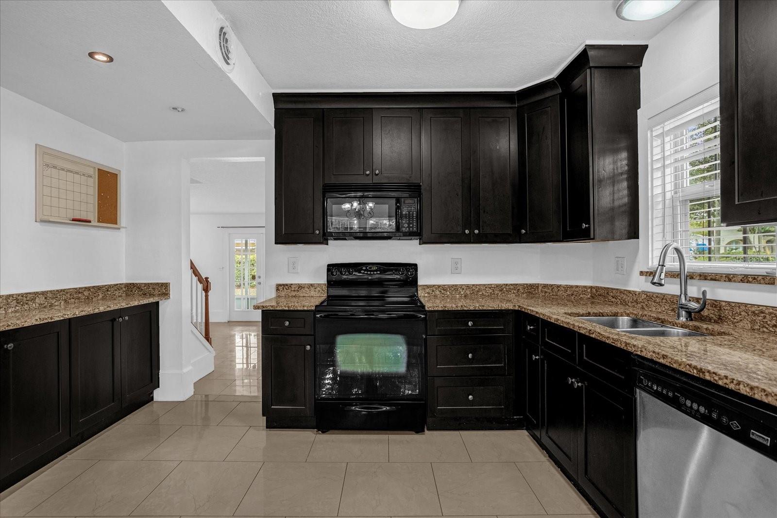 Image 13 of 35 For 490 Shoreview Avenue