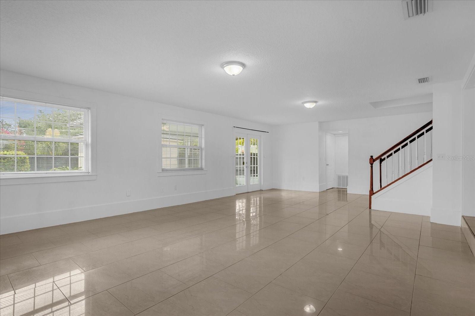 Image 17 of 35 For 490 Shoreview Avenue