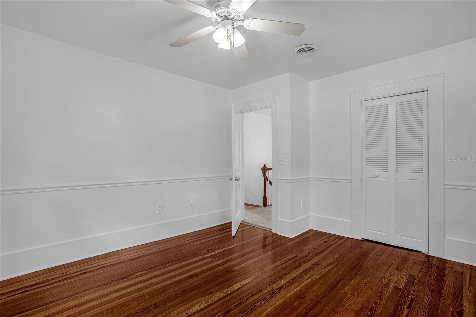 Image 31 of 35 For 490 Shoreview Avenue