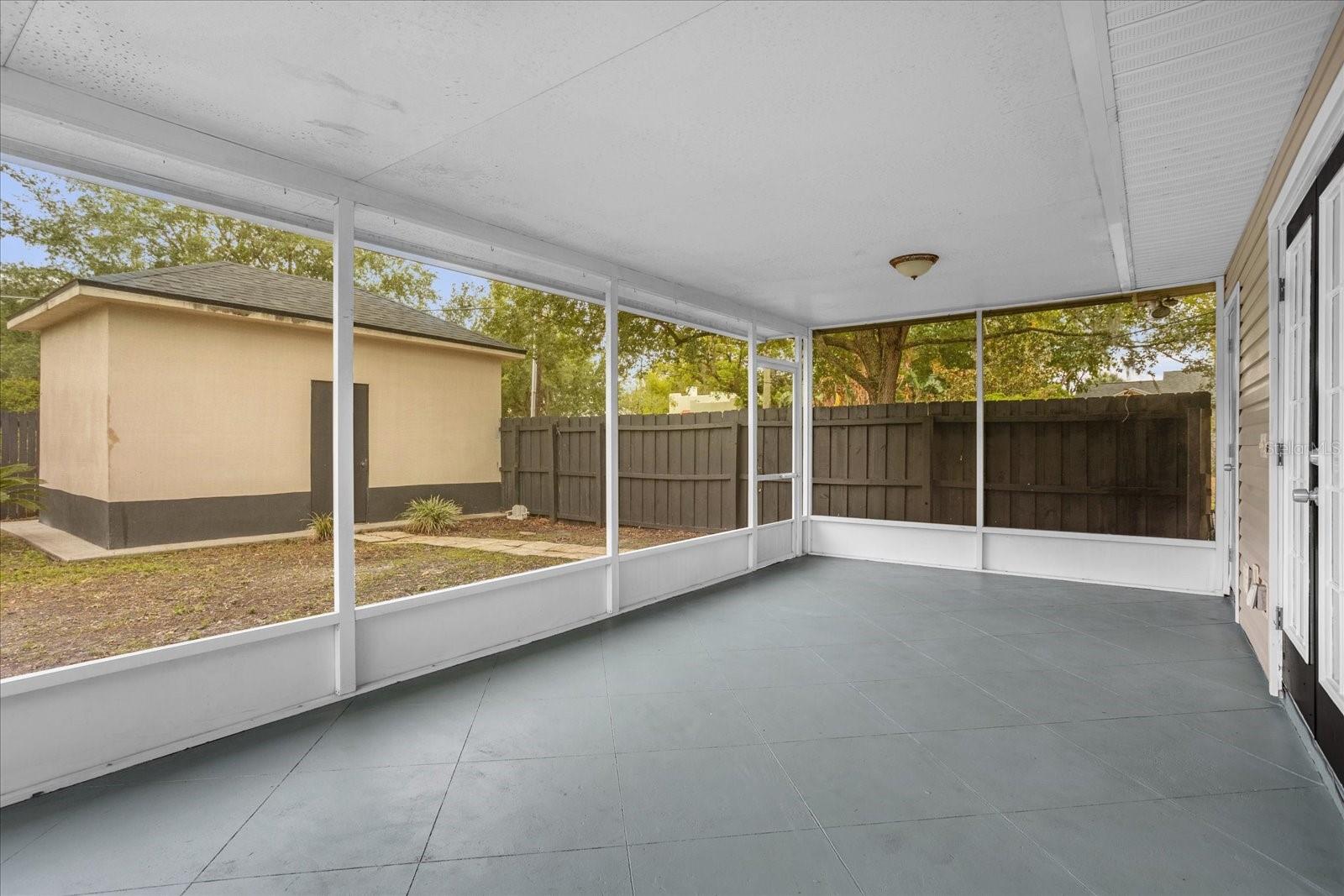 Image 32 of 35 For 490 Shoreview Avenue