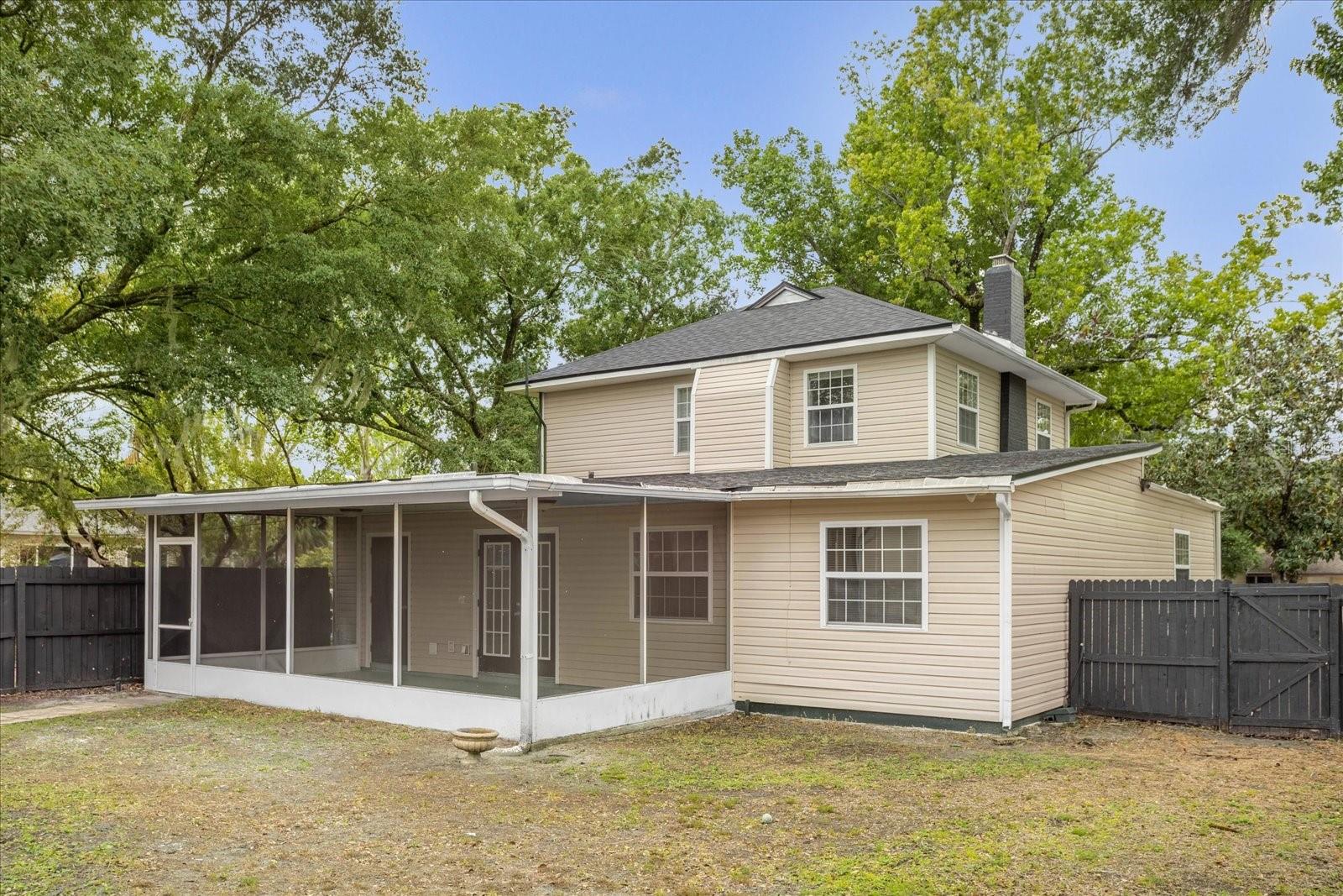 Image 34 of 35 For 490 Shoreview Avenue
