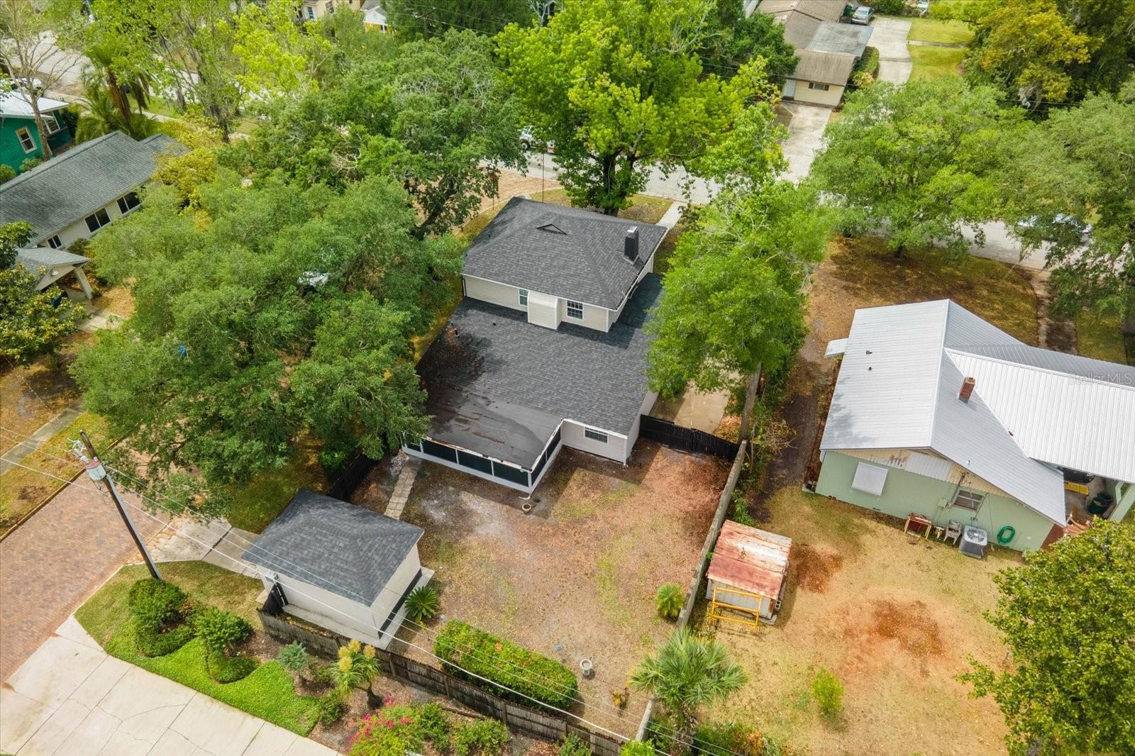 Image 5 of 35 For 490 Shoreview Avenue