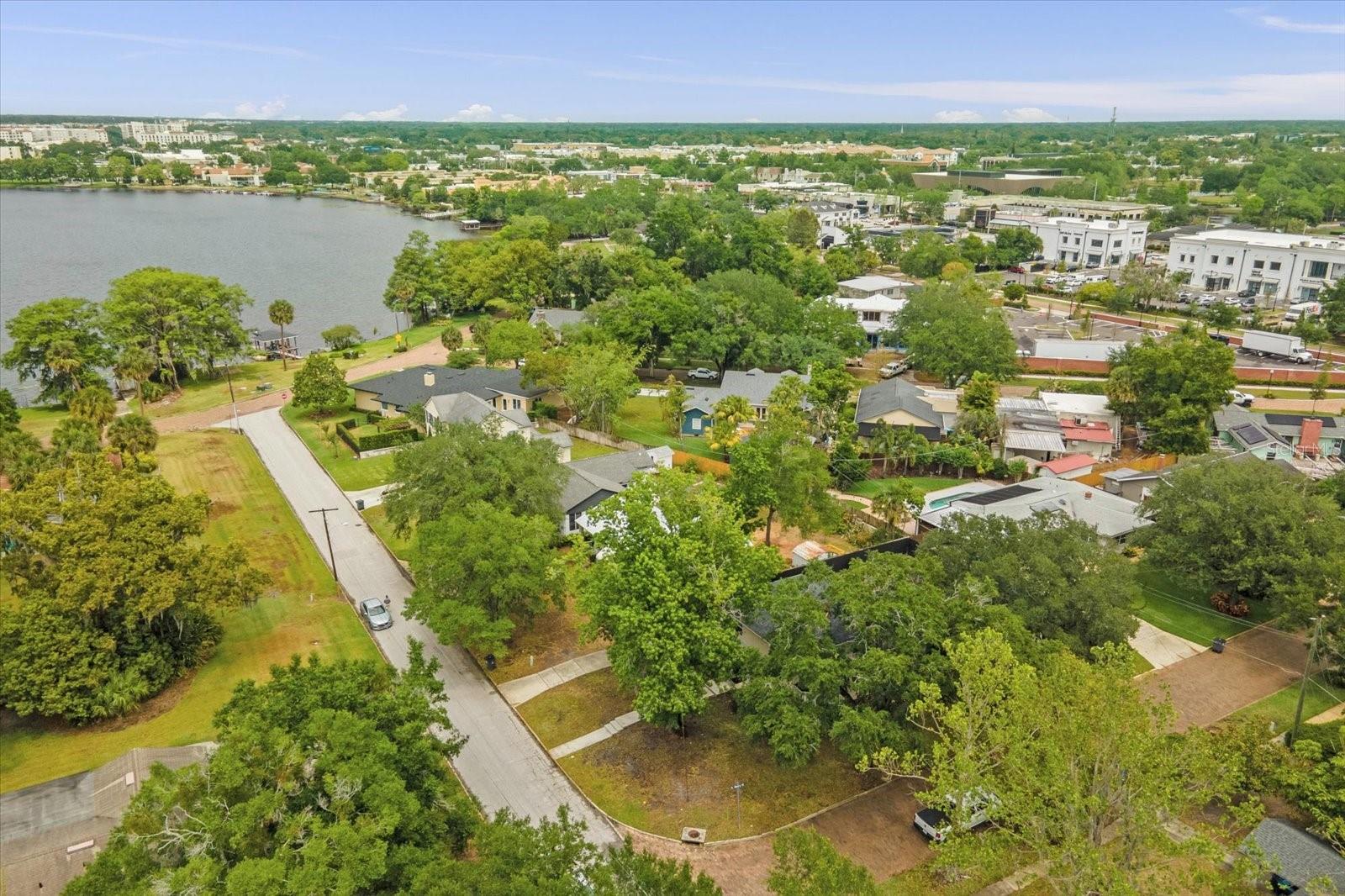 Image 6 of 35 For 490 Shoreview Avenue