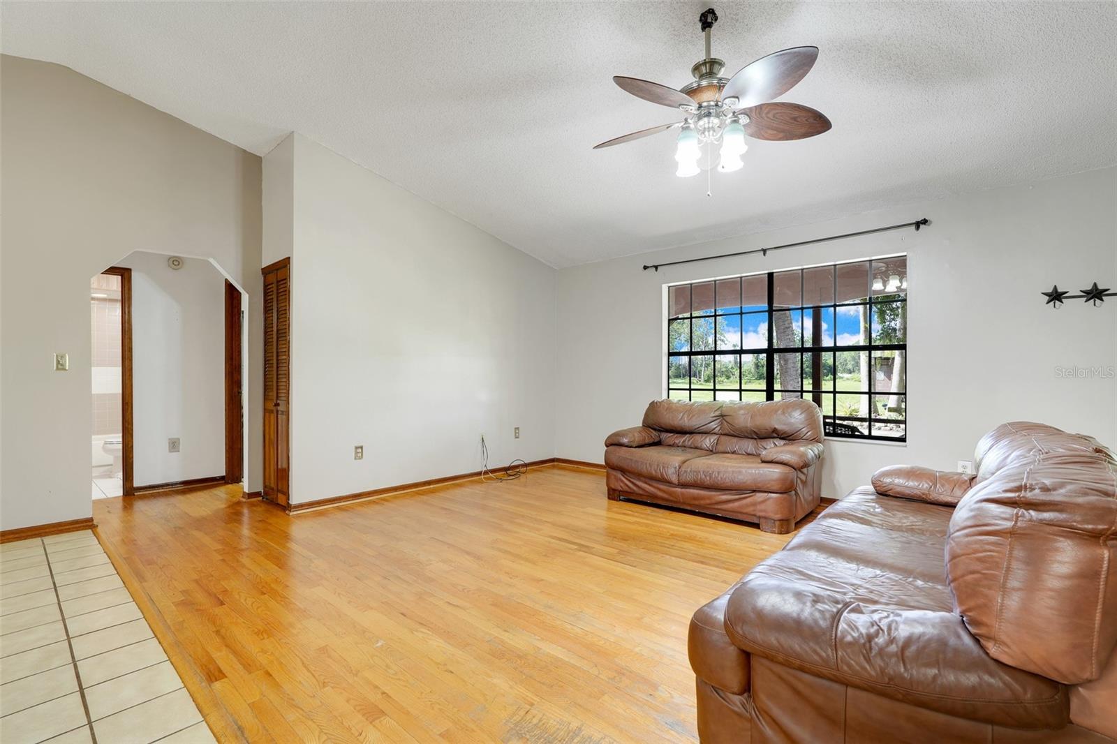 Image 15 of 37 For 5425 Eagle Road