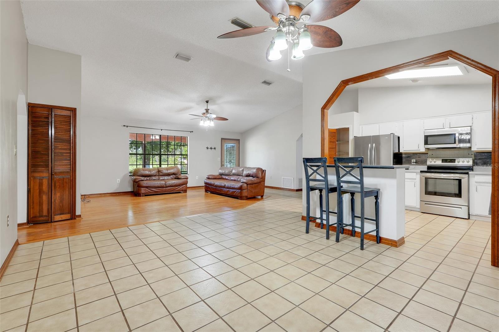 Image 16 of 37 For 5425 Eagle Road