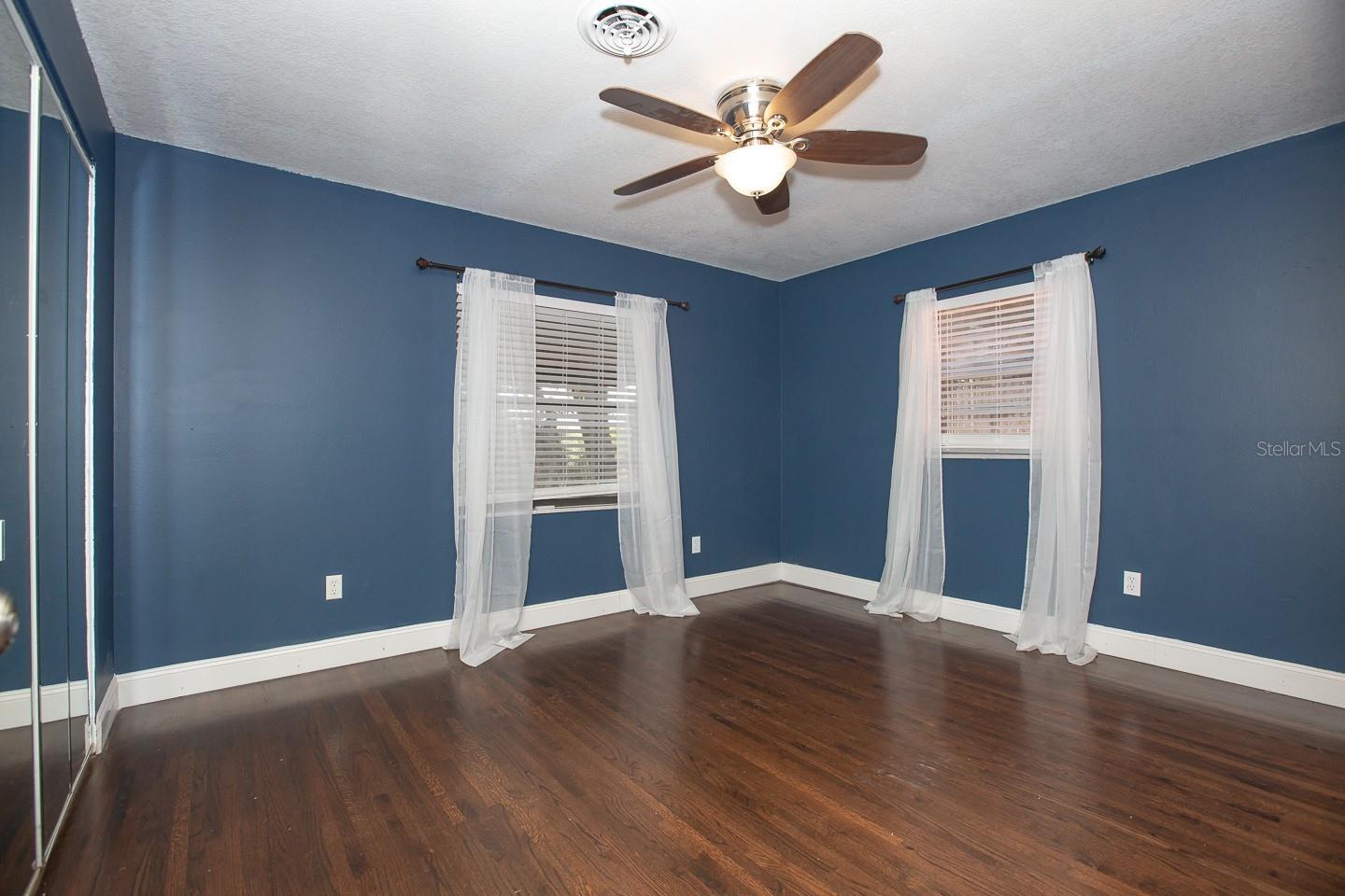 Image 10 of 21 For 1502 Gore Street