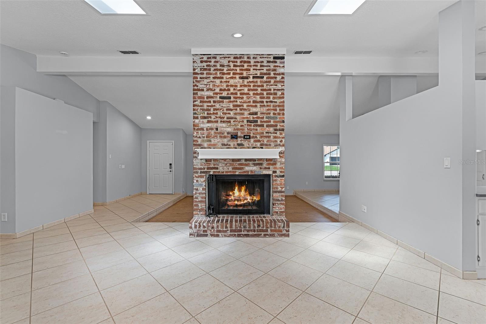 Image 18 of 35 For 7617 Clementine Way