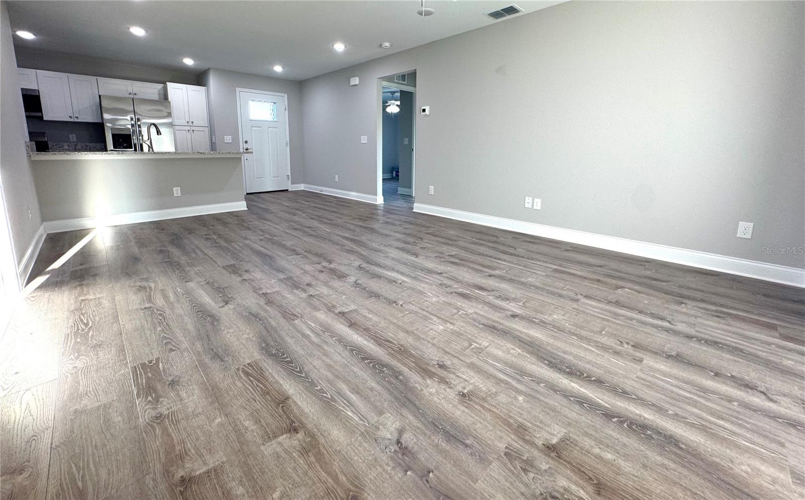 Image 4 of 16 For 534 Central Avenue