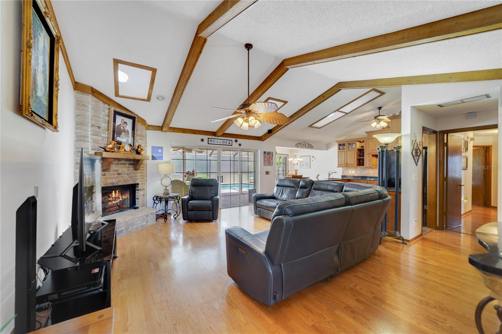 Image 5 of 20 For 513 Sabal Trail Circle