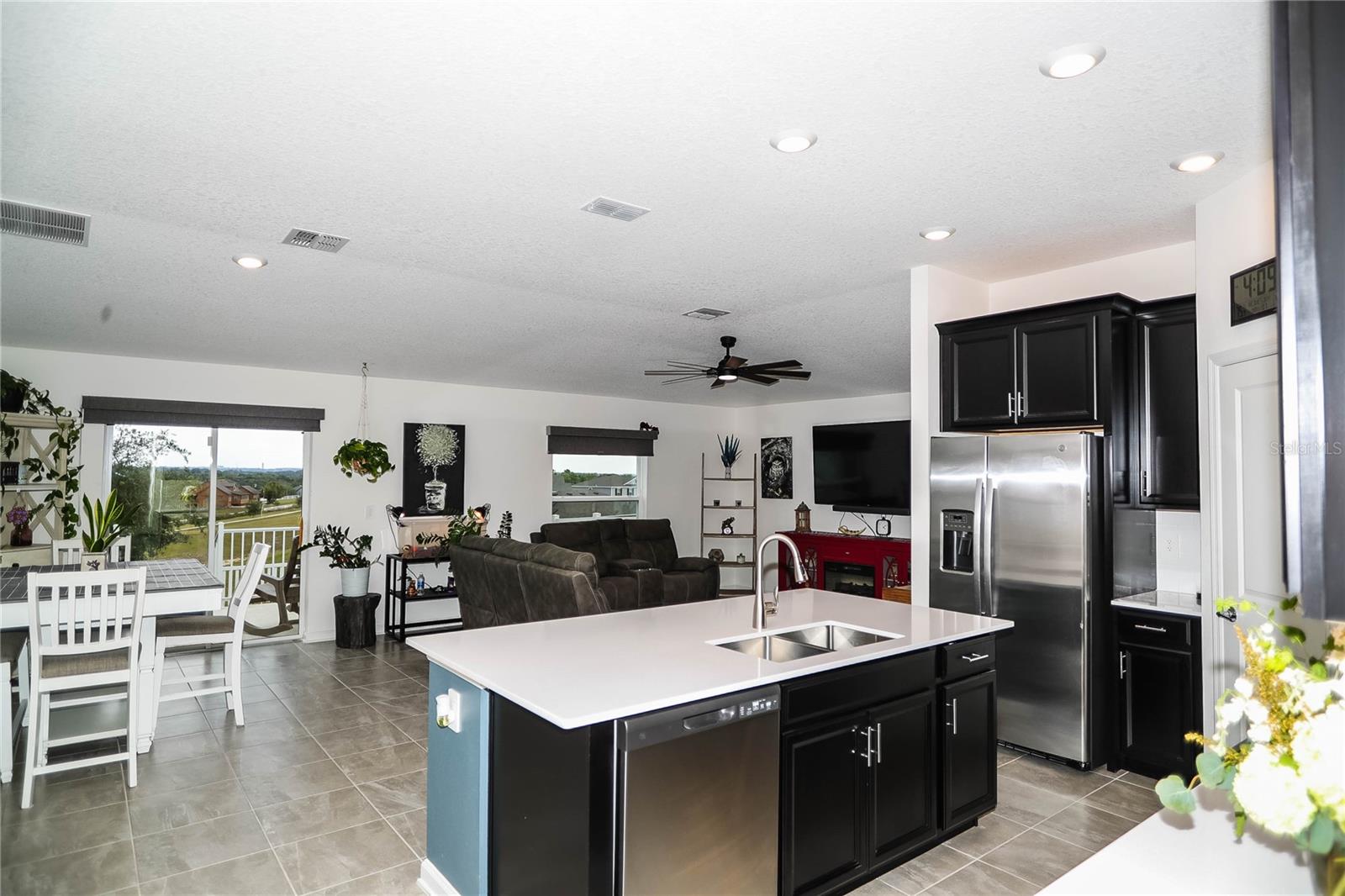 Image 22 of 37 For 818 Kapi Drive