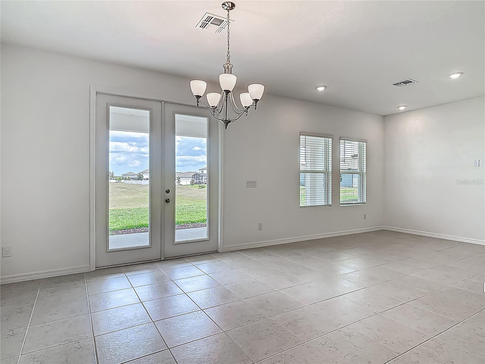 Image 18 of 71 For 1619 Hill Park Drive