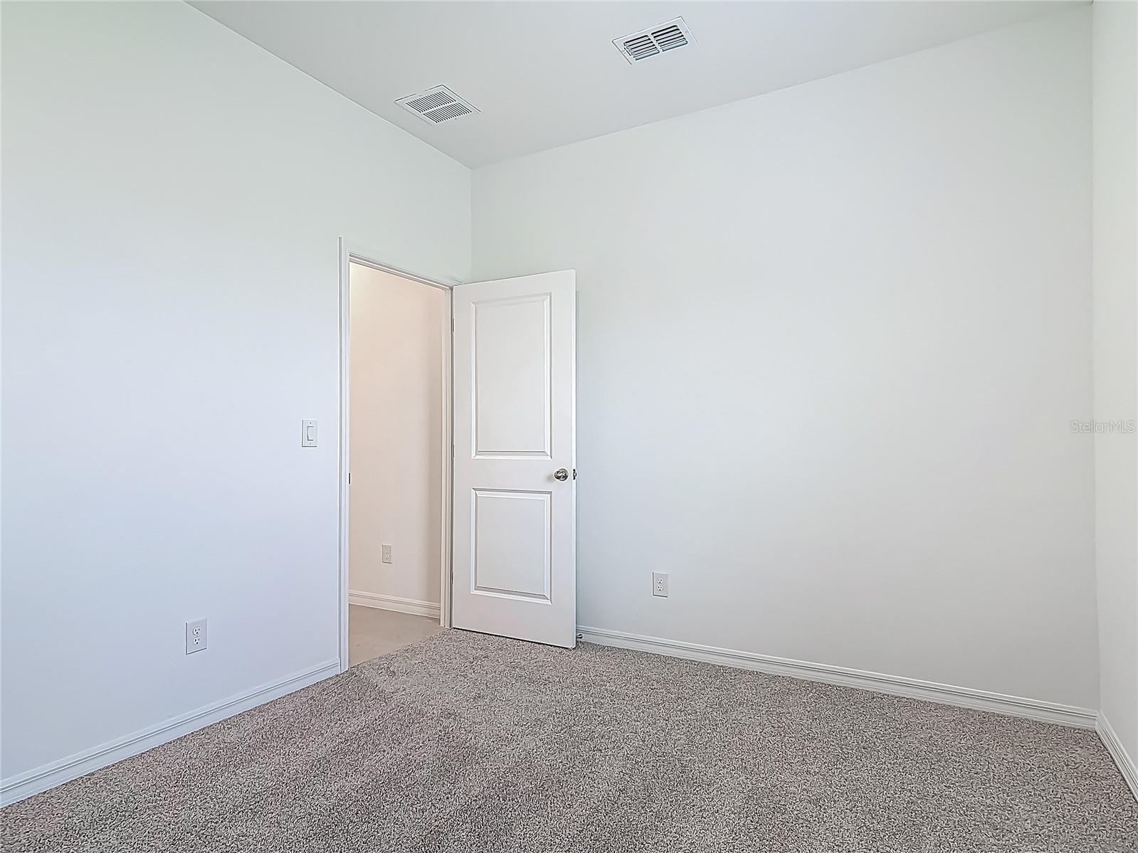 Image 32 of 71 For 1619 Hill Park Drive