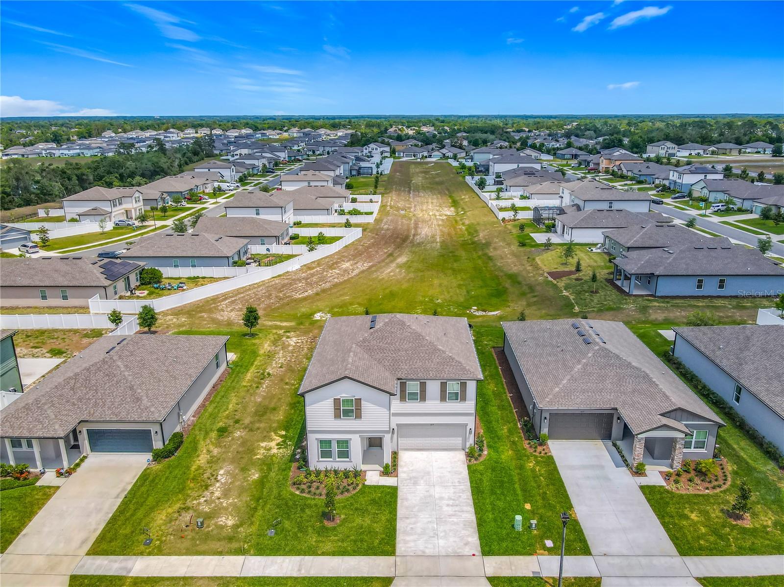 Image 4 of 71 For 1619 Hill Park Drive