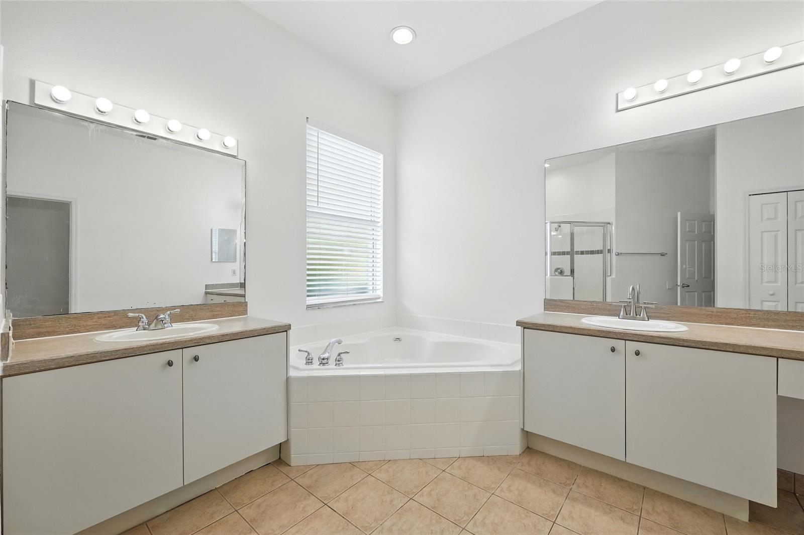 Image 43 of 44 For 4520 Barrister Drive