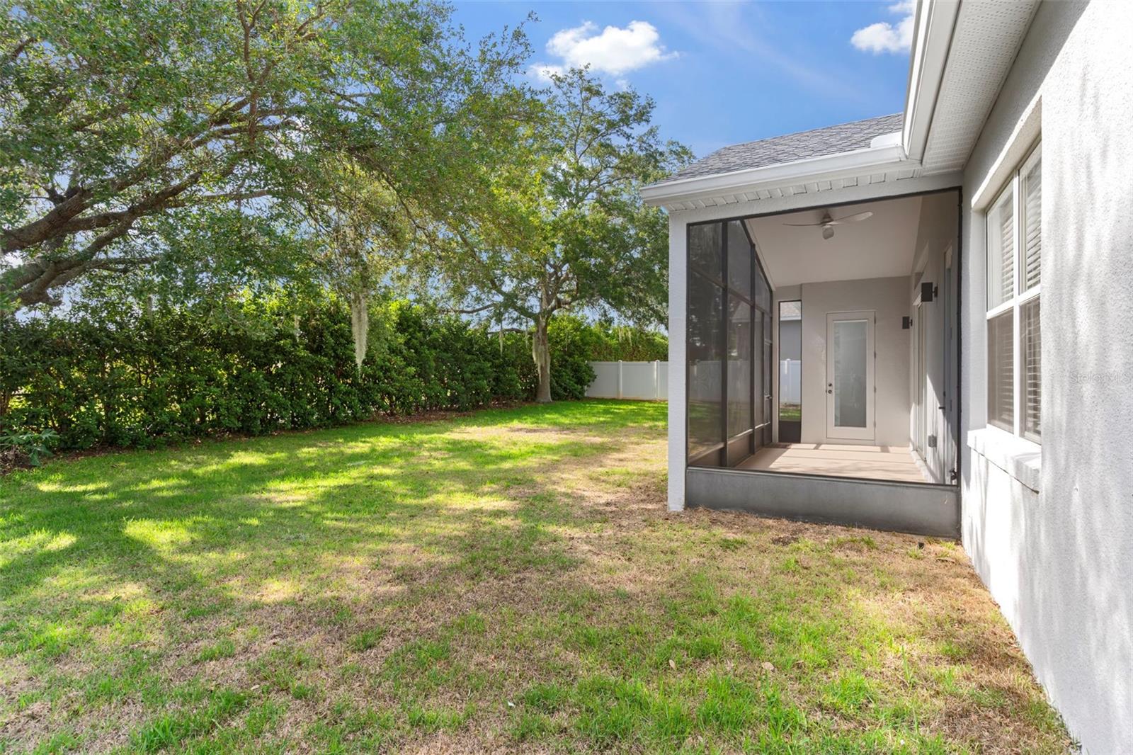 Listing photo id 3 for 4520 Barrister Drive