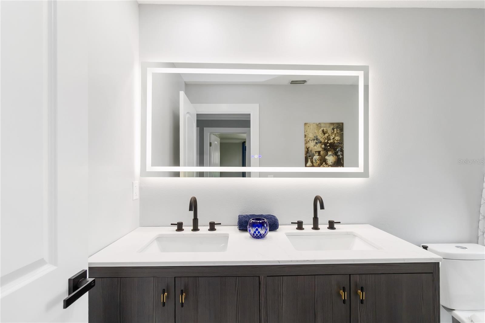 Image 36 of 45 For 226 Selkirk Way