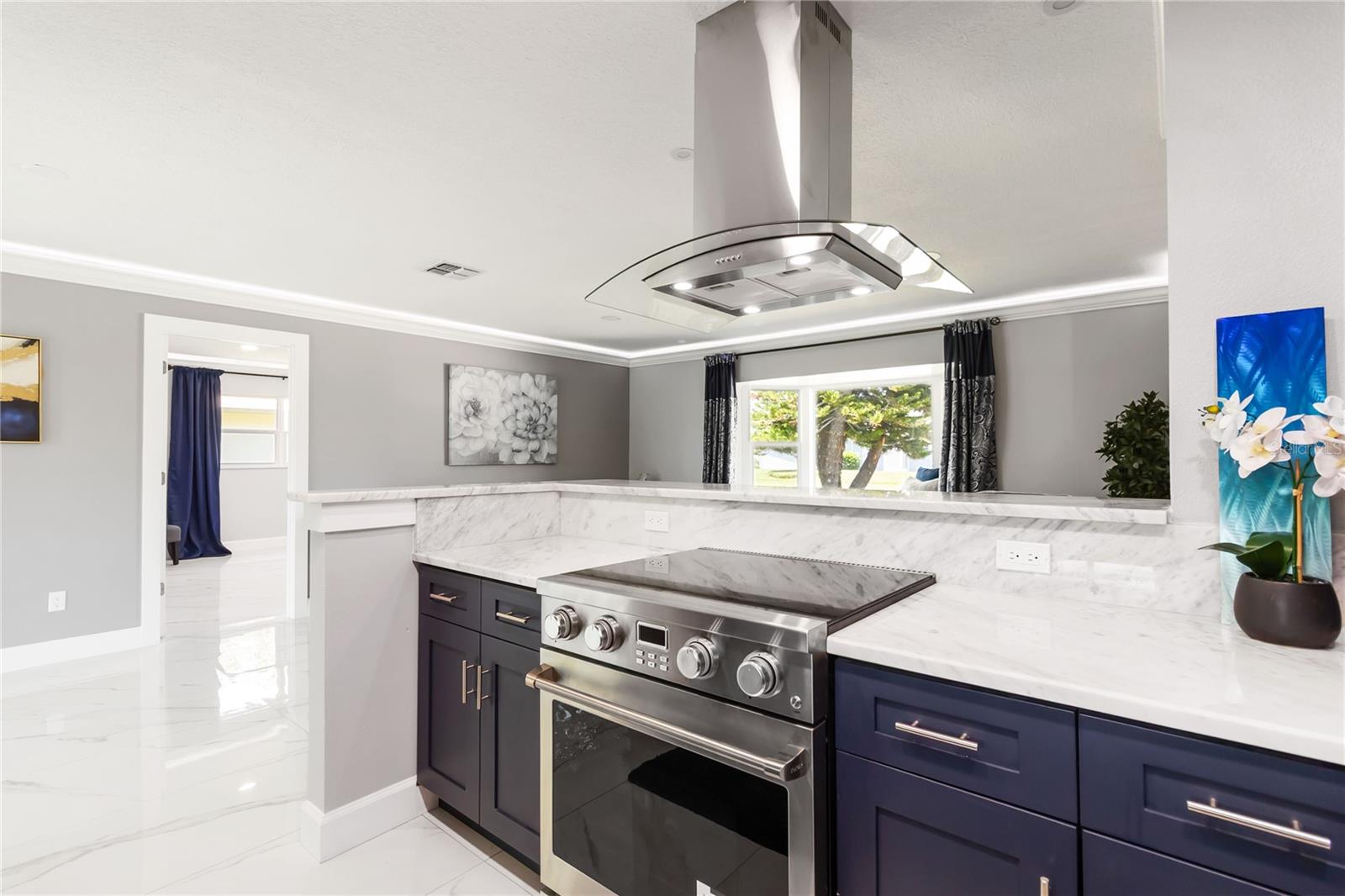 Image 8 of 45 For 226 Selkirk Way