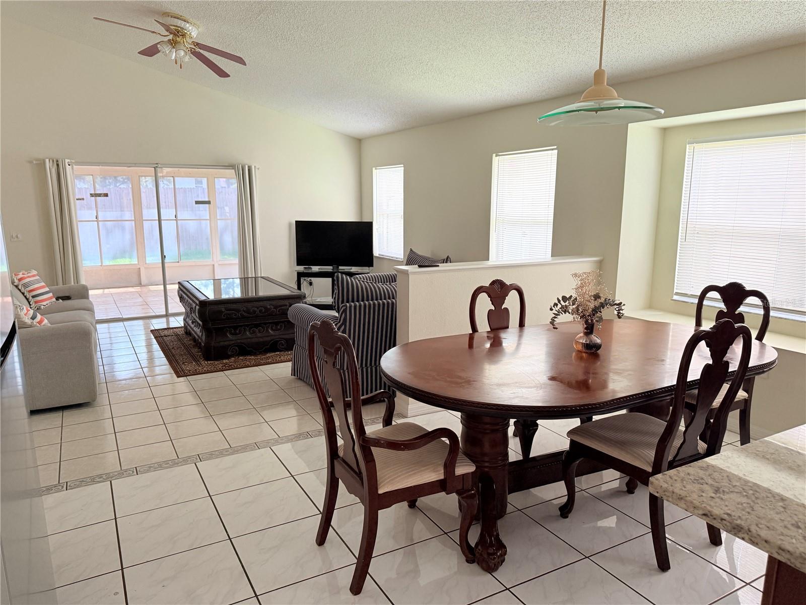 Image 3 of 7 For 12756 Maribou Circle