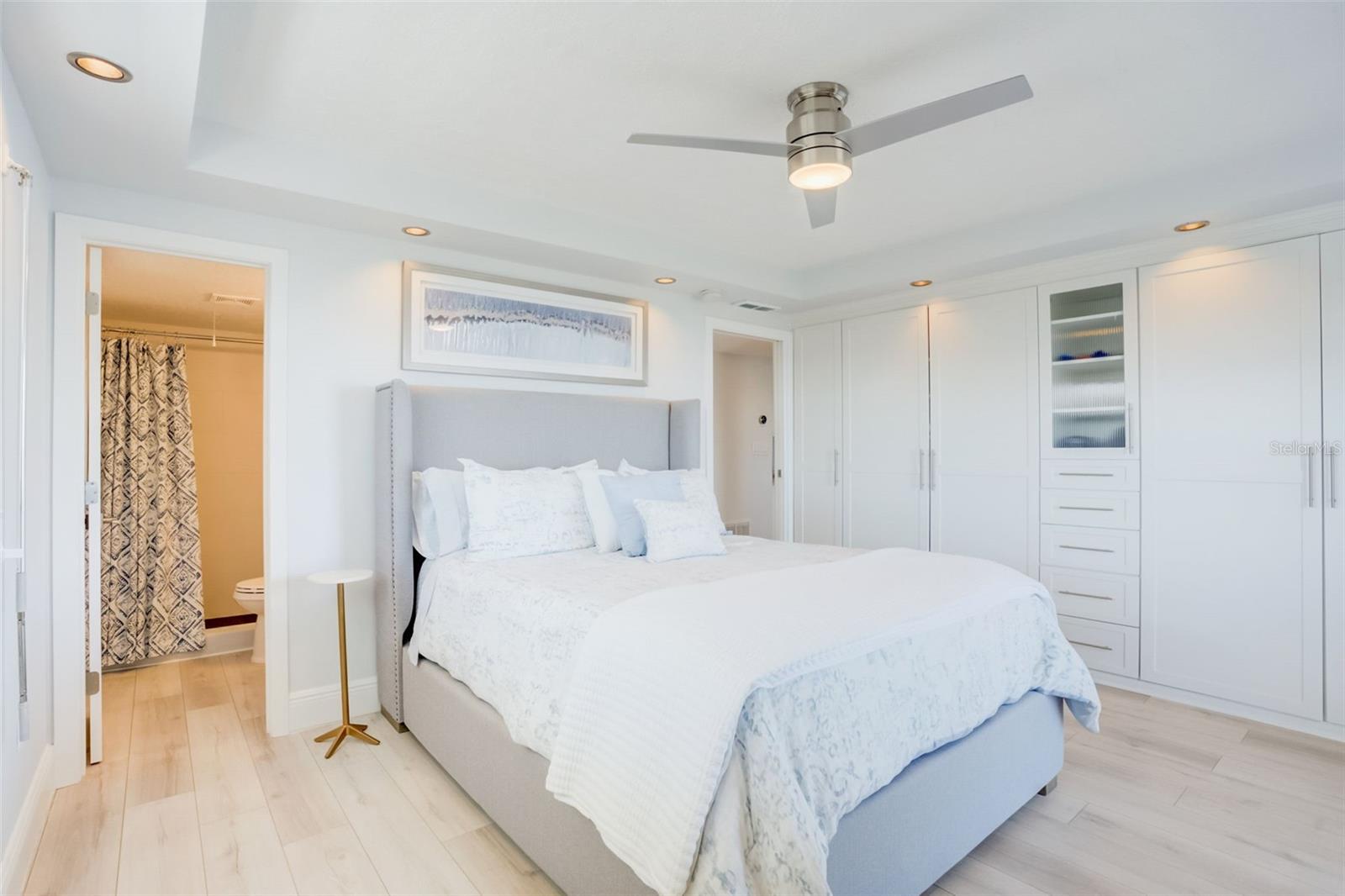 Image 21 of 38 For 4800 Ocean Beach Boulevard 312