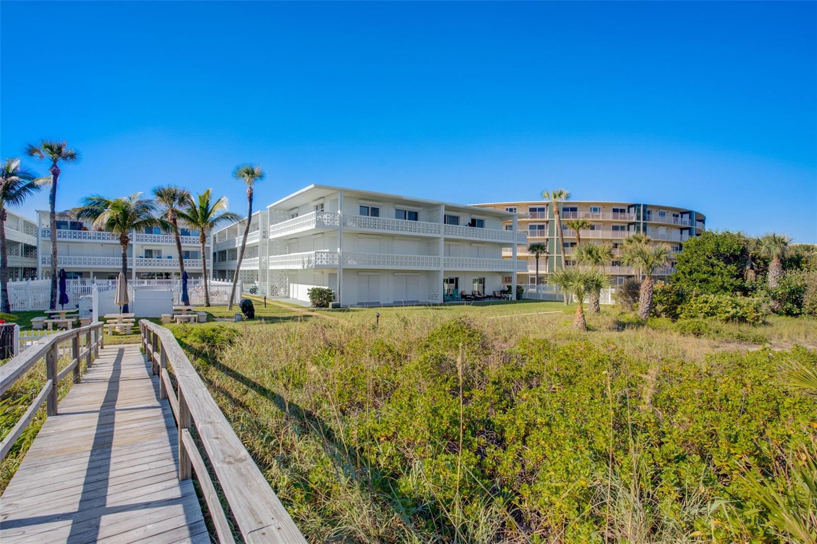 Image 34 of 38 For 4800 Ocean Beach Boulevard 312