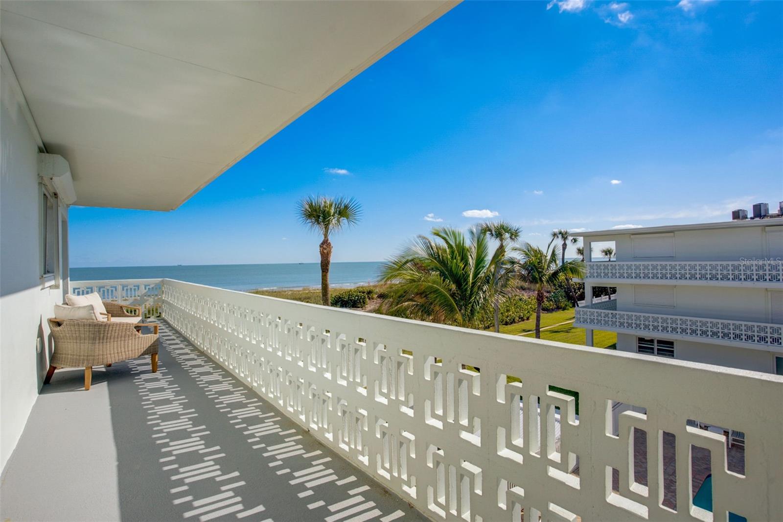 Image 4 of 38 For 4800 Ocean Beach Boulevard 312