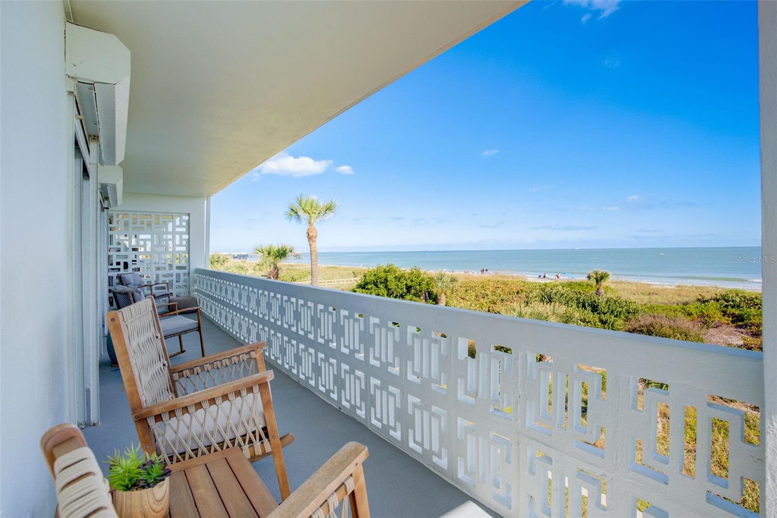 Image 5 of 38 For 4800 Ocean Beach Boulevard 312